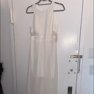 Beautiful white maxi dress for any occasion